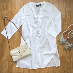 Tribal crisp white cotton tunic with organza flower detail
